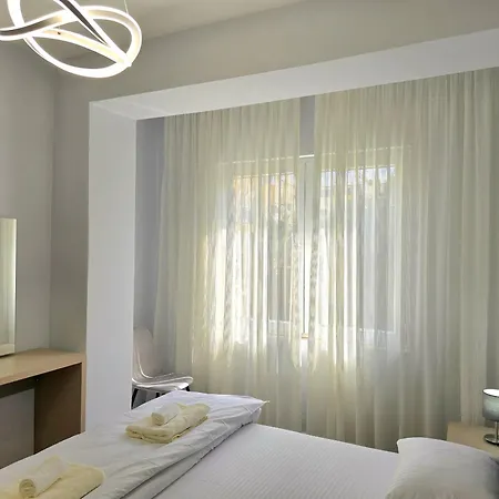 Happy By The Sea 092 Apartament Golem (Tirana)
