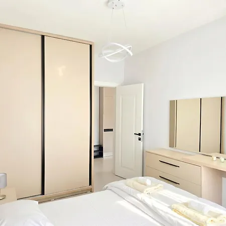 Apartamento In By The Sea 092 Golem (Tirana)